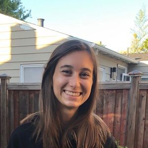 Meet your Posher, Nicole